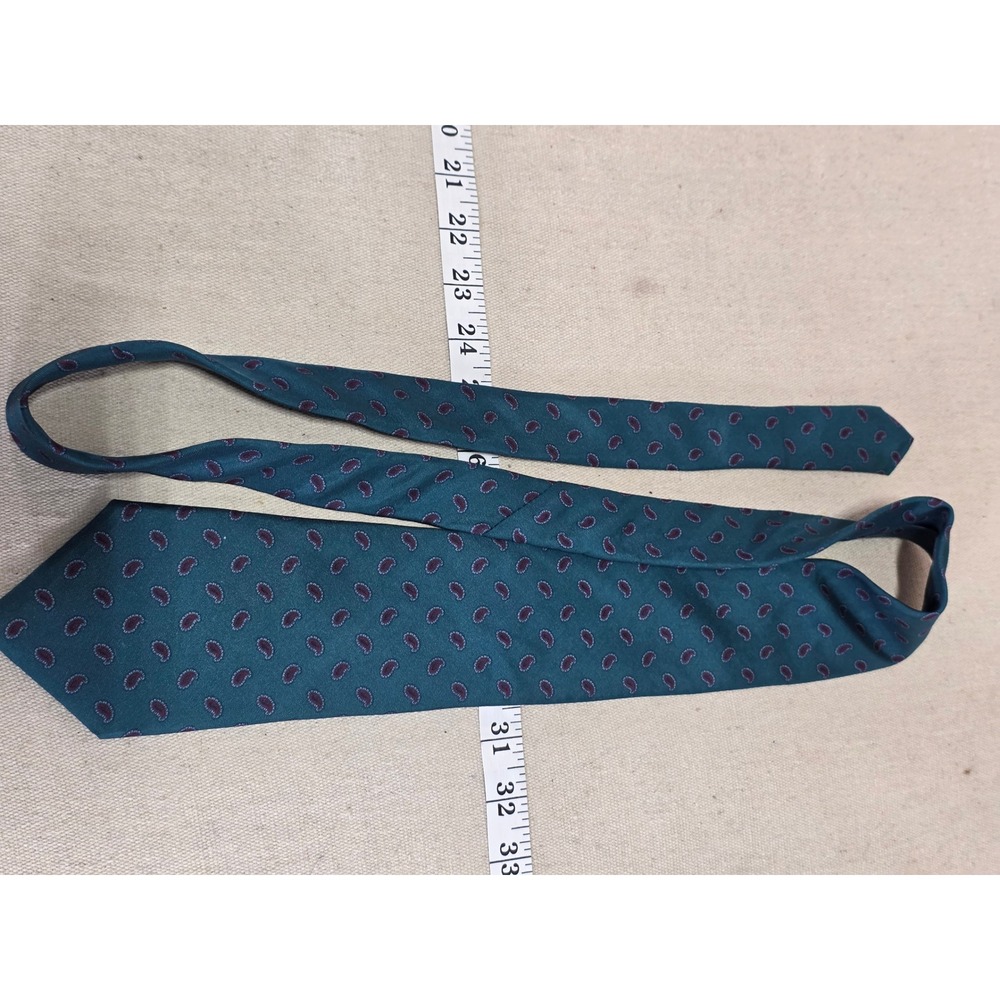 Mario Valentino Mens Teal Green Paisley 100% Italian Silk Necktie Made in USA